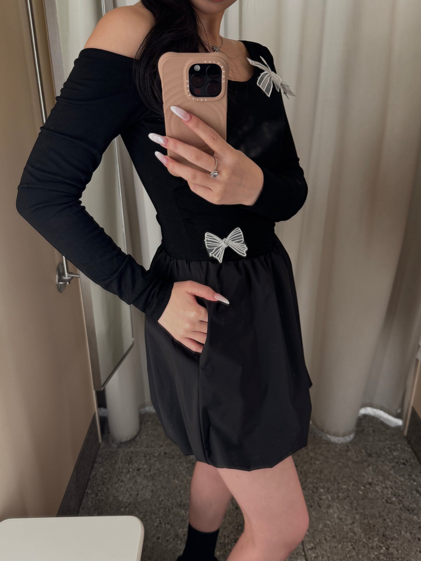 ONESHOULDER BALLON DRESS